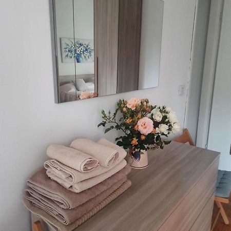 Vesna Apartment Desenzano del Garda Exterior foto